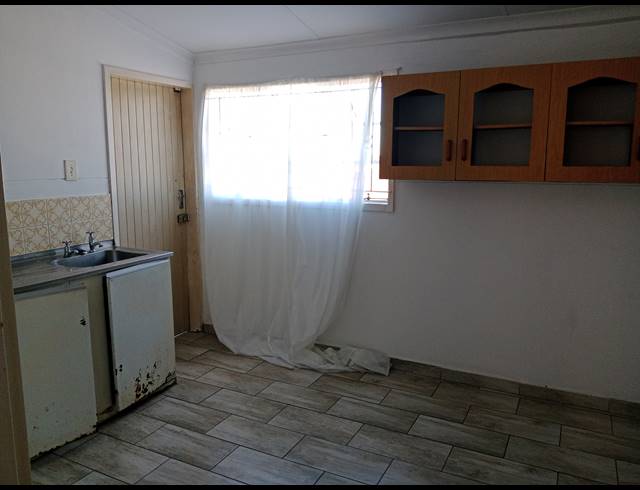 5 BEDROOM HOUSE FOR SALE IN NORTHDALE